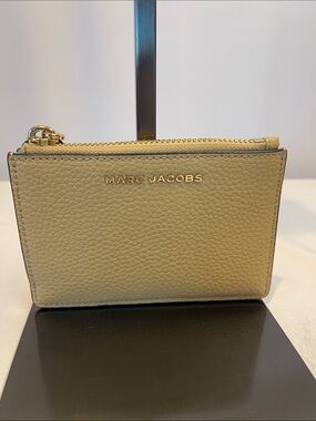 Marc Jacobs Pebbled Leather Zip Card Case Wallet Coin Purse Tan NWT